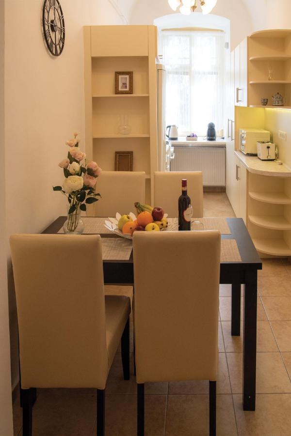 Theatroom Apartman Eğri Dış mekan fotoğraf
