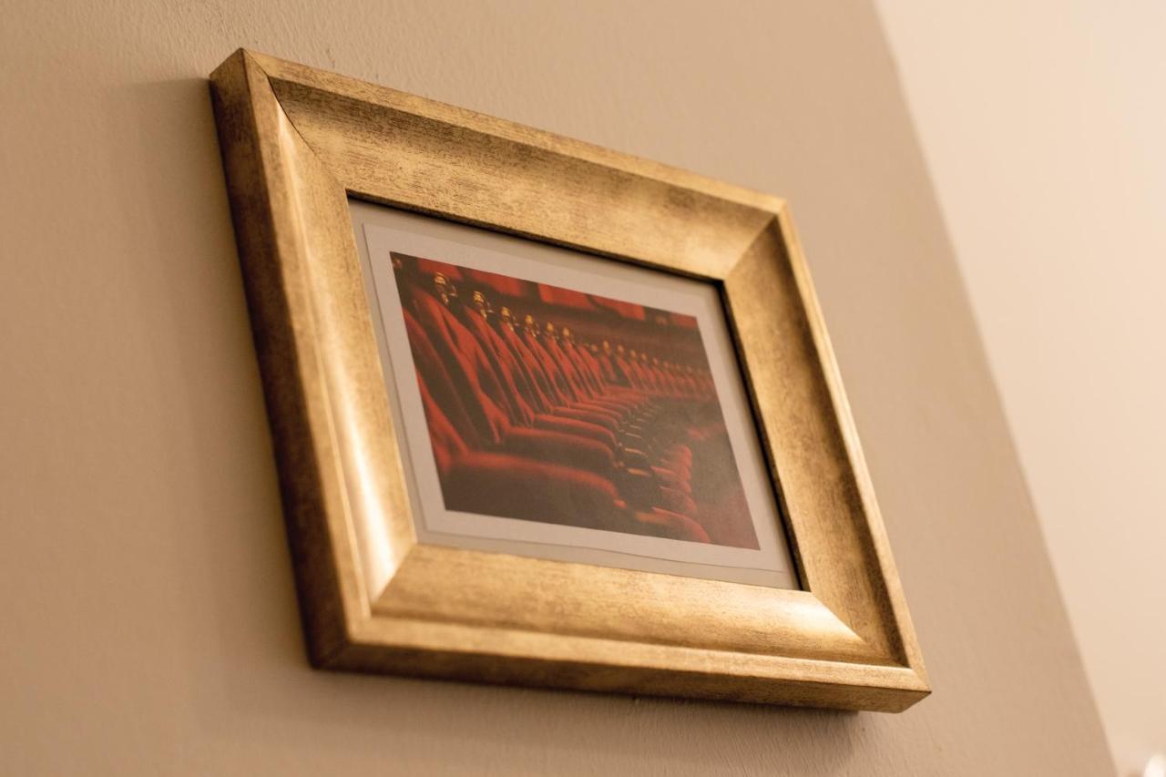 Theatroom Apartman Eğri Dış mekan fotoğraf