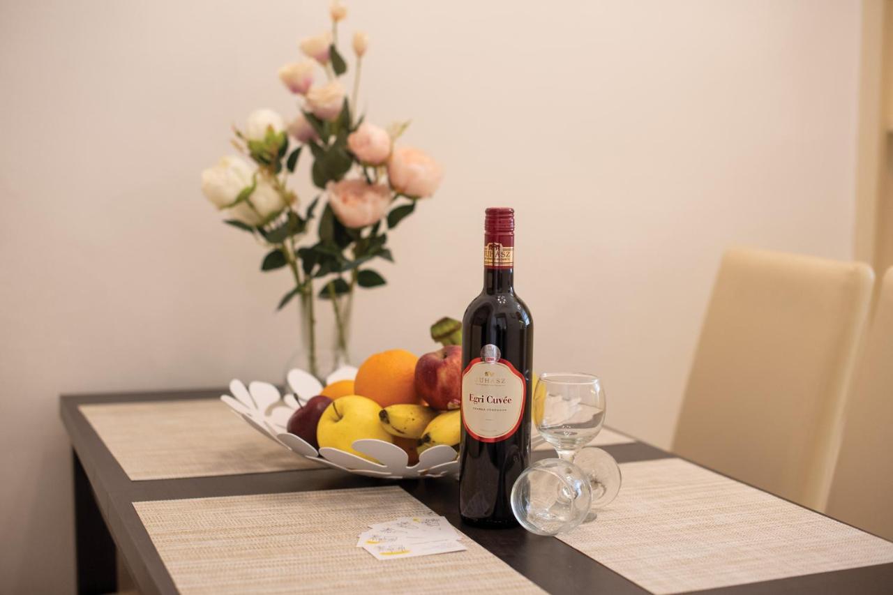 Theatroom Apartman Eğri Dış mekan fotoğraf