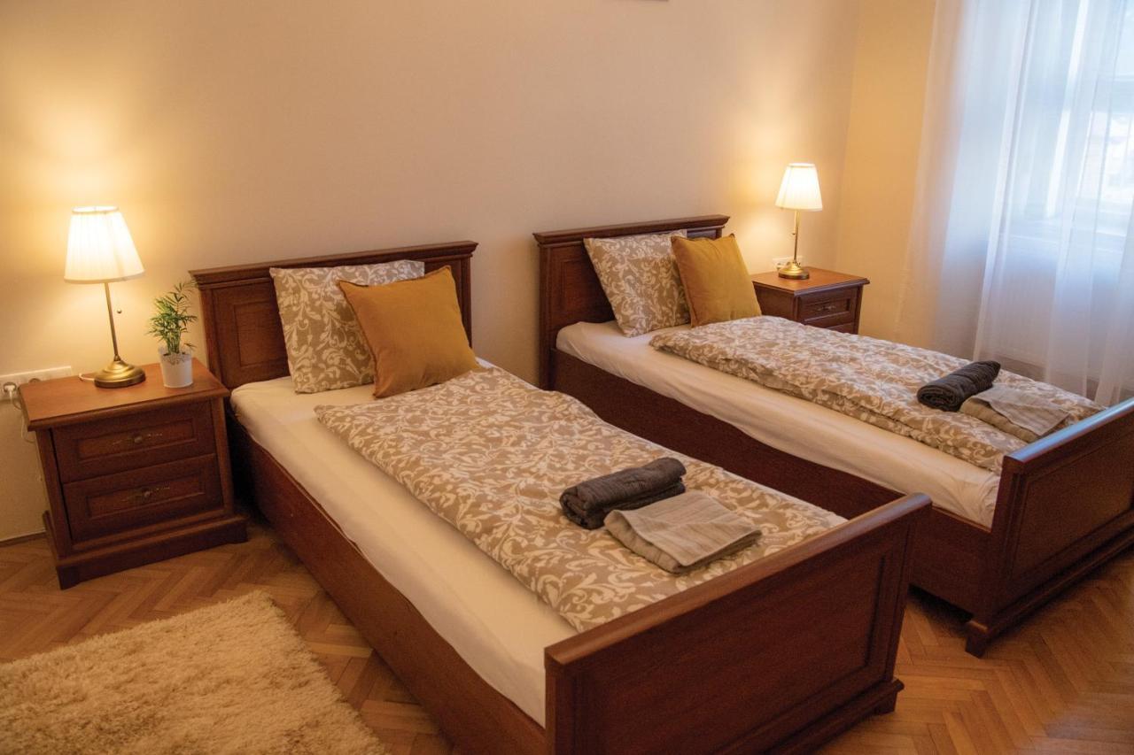 Theatroom Apartman Eğri Dış mekan fotoğraf